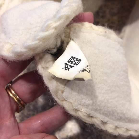 SIJJL Wool and Fleece Lined Cream Headwear Headwrap Floral/Flower - Picture 8 of 16